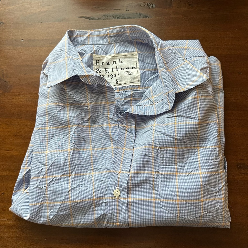 Frank & Eileen Button Down